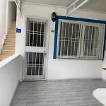 アパートホテル Izan Bakis