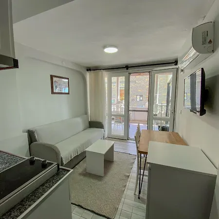 Hotel de apartamente Izan Bakis 3*