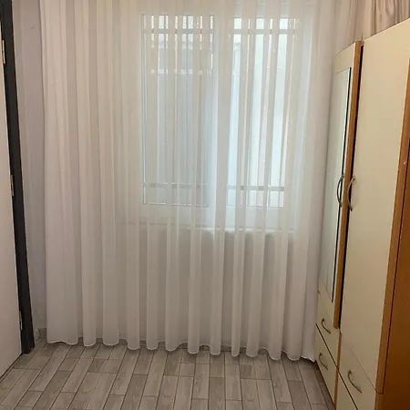 아파트호텔 Izan Bakis 3*
