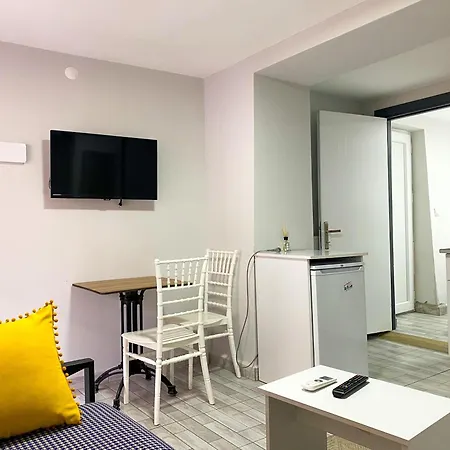 Hotel apartamentowy Izan Bakis 3*