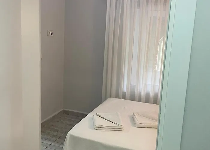 Izan Bakis 公寓式酒店 3*