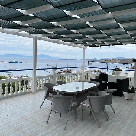 Apart-hotel Izan Bakis *