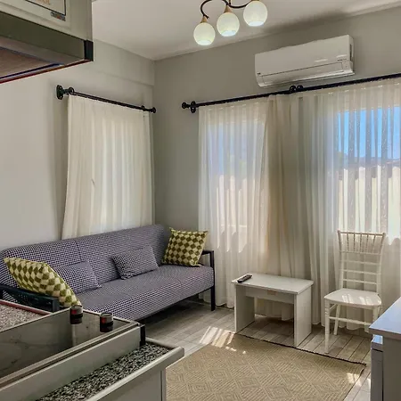 Izan Bakis 3* בודרום